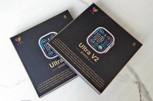 ULTRA V2 NEW FASHION 2.2 LARGE SCREEN WITH 4 STRAPS SMART WATCH WITH WearFit Pro APP - Image 3