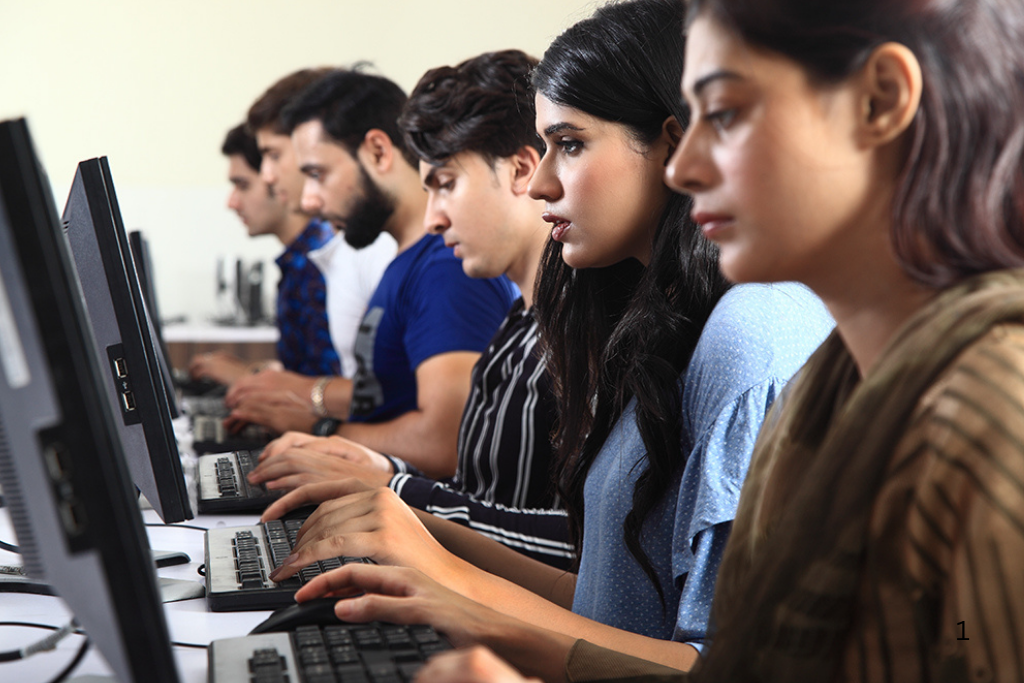 Affordable Laptops for Students in Pakistan